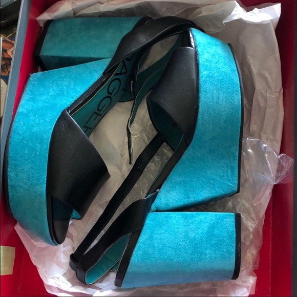 Kelsi Dagger Blue Shoes - Picture 6 of 6